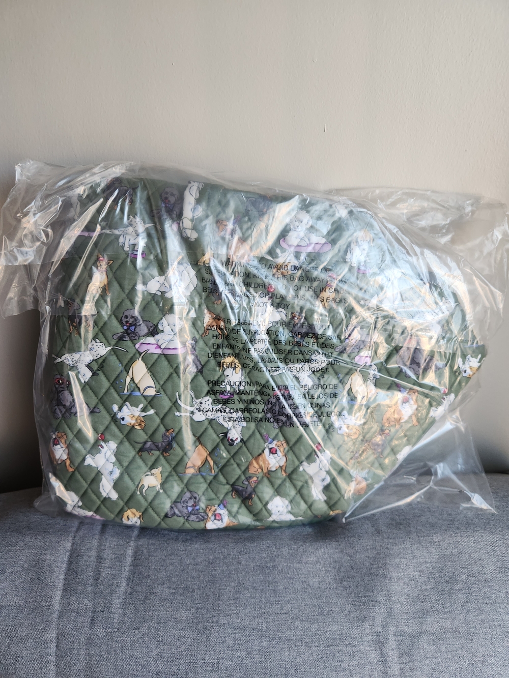 Vera Bradley Dog Park Extra Large Traveler Duffel Bagwith Dog Print